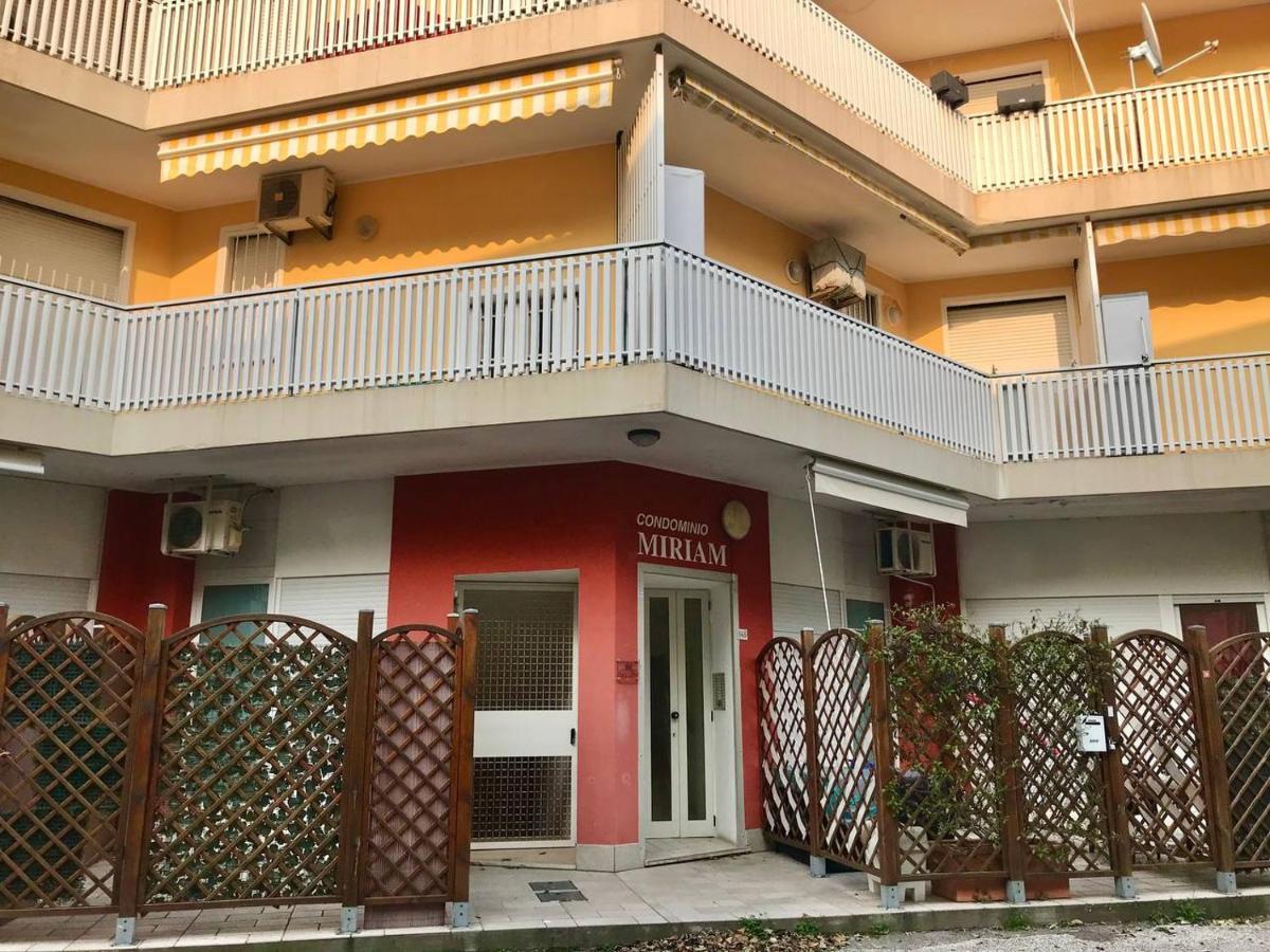 Residence Miriam 2 Bibione Kültér fotó
