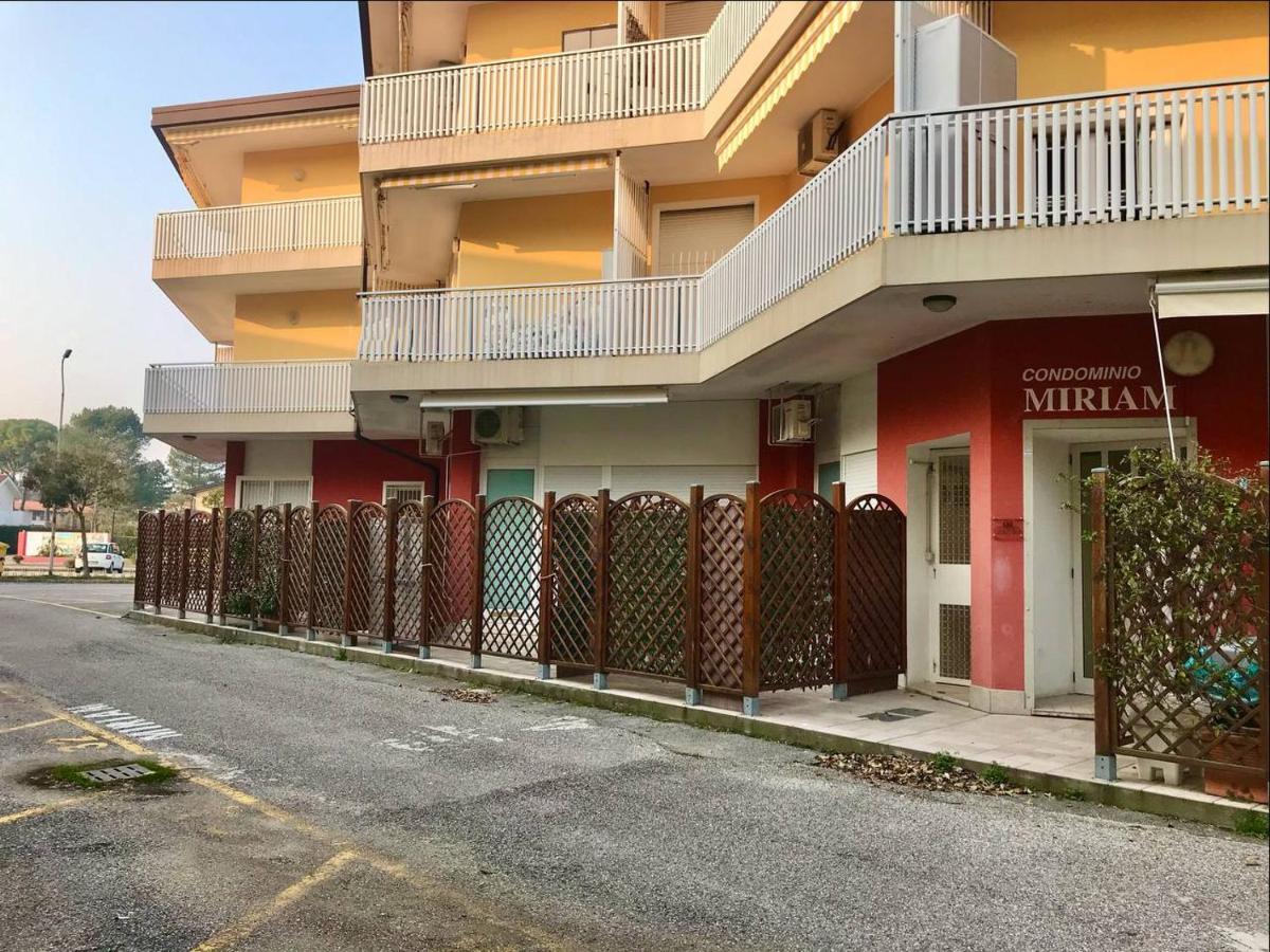 Residence Miriam 2 Bibione Kültér fotó